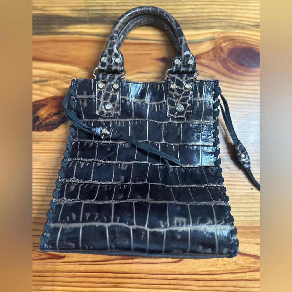 Rare Vintage (90’s) Francesco Biasia Genuine leather (croc) black/gold handbag